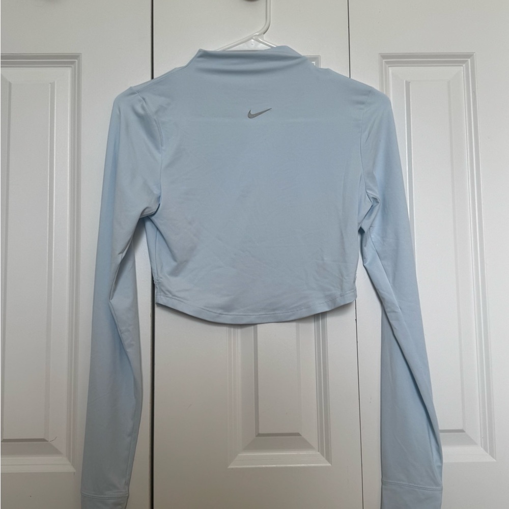 🩵Nike Blue Long Sleeve Cropped :)